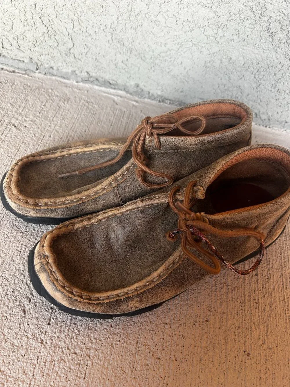 VINTAGE Y2K Boys leather AMERICAN EAGLE brown tie shoes. sz 3M